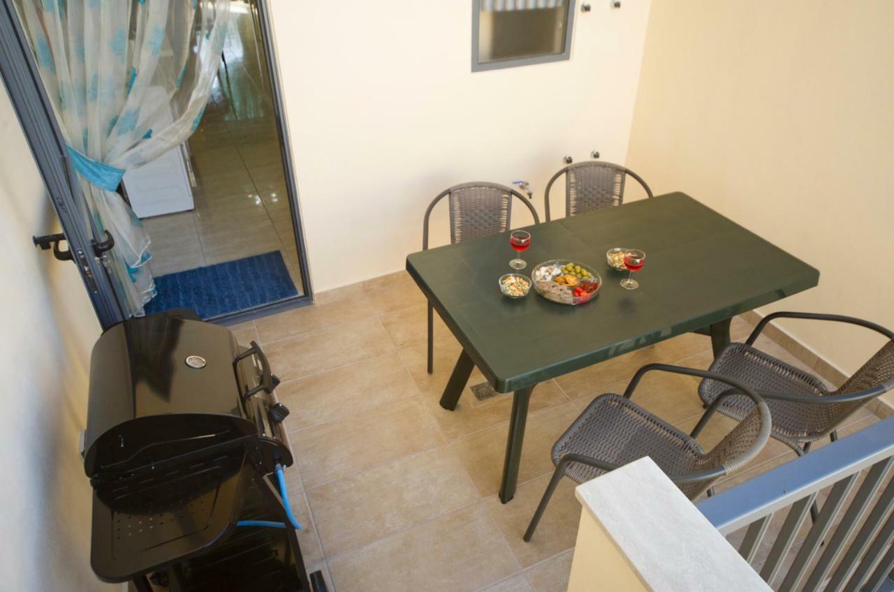 Duplex 1 Bedroom With 2 Bathrooms- Sleep 4 *