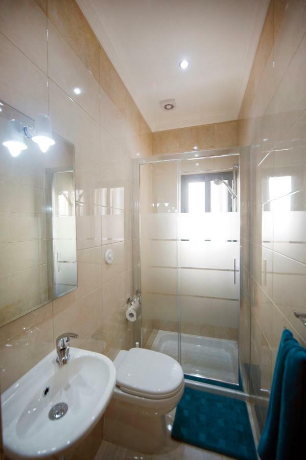 Duplex 1 Bedroom With 2 Bathrooms- Sleep 4 *